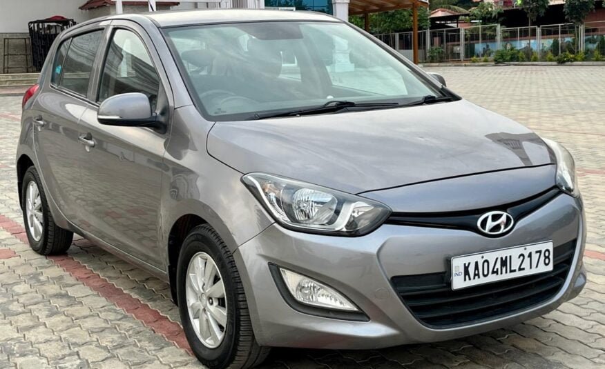 Hyundai  I20 sportz  2012 Grey