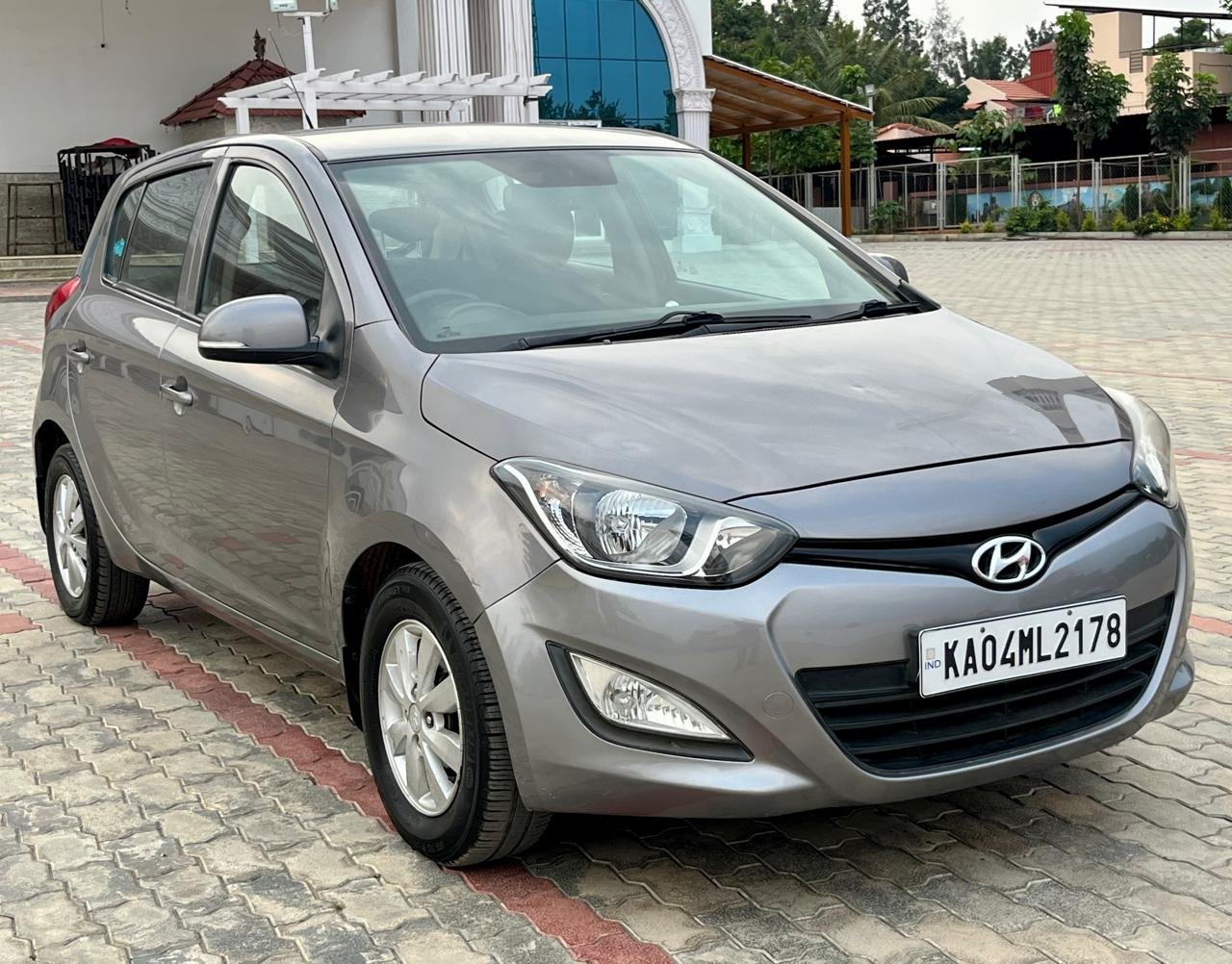 Hyundai  I20 sportz  2012 Grey