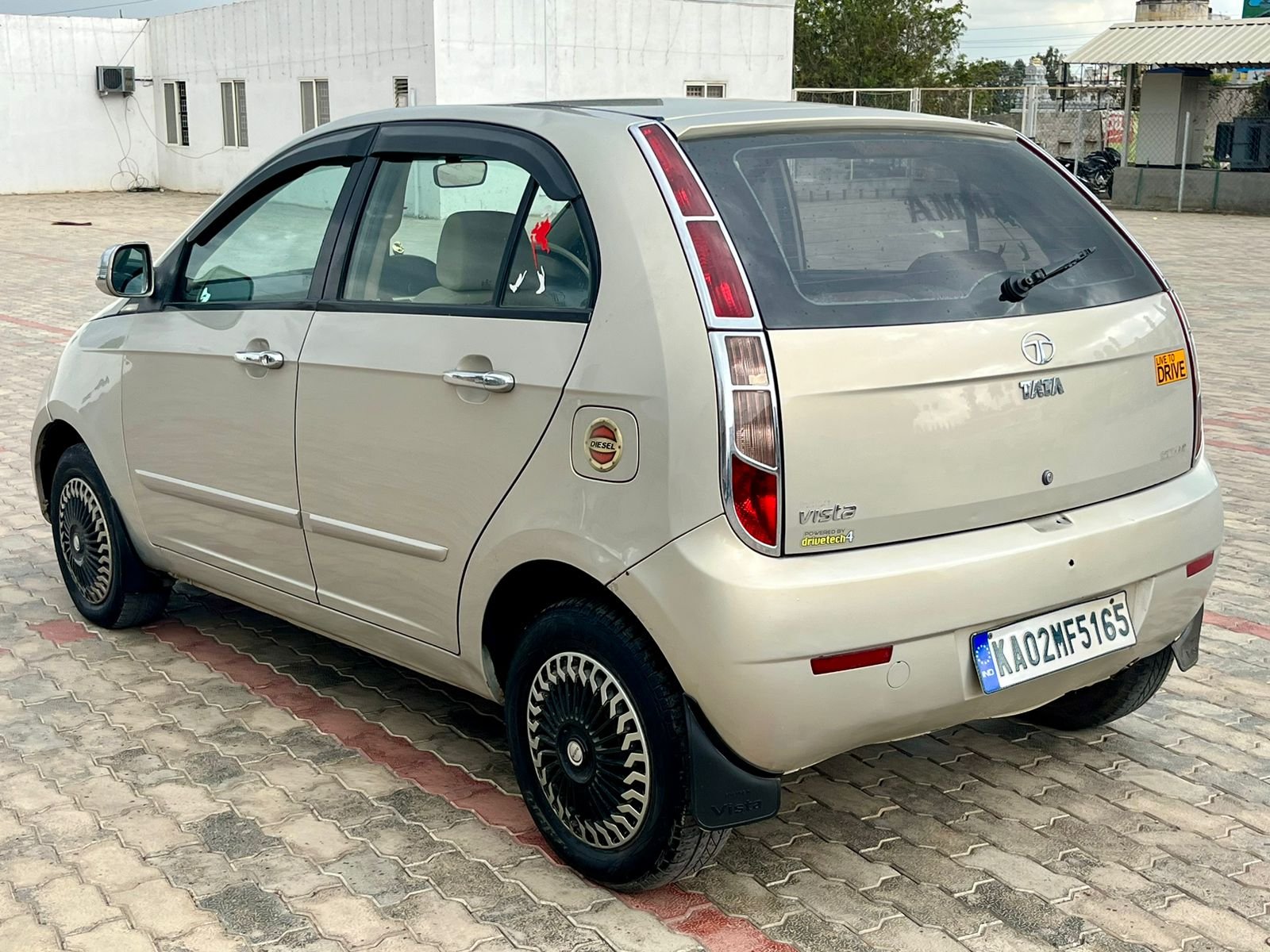 Indica Vista Aura ABS  QJET 75