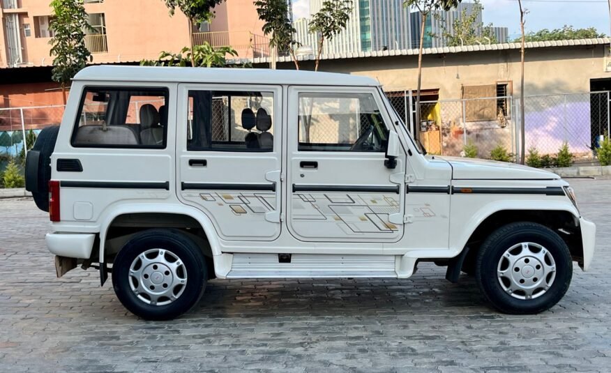 Mahindra Bolero ZLX – White