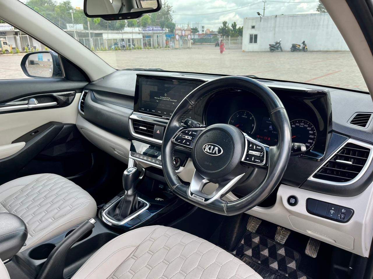 KIA SELTOS D1.5 6MT HTX 2020