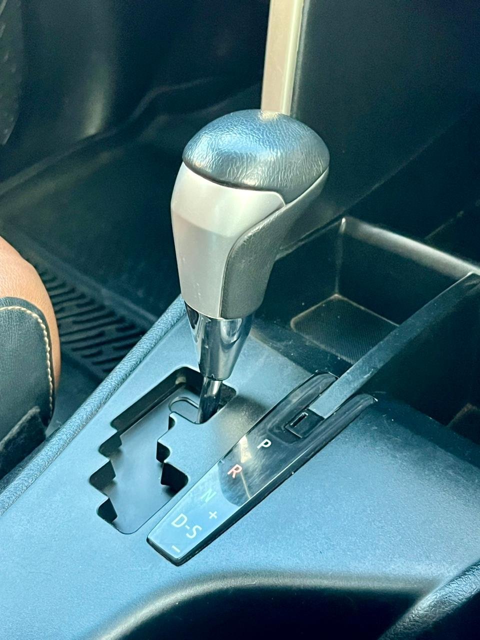 Toyota Innova crysta 2.8 Z (Automatic)