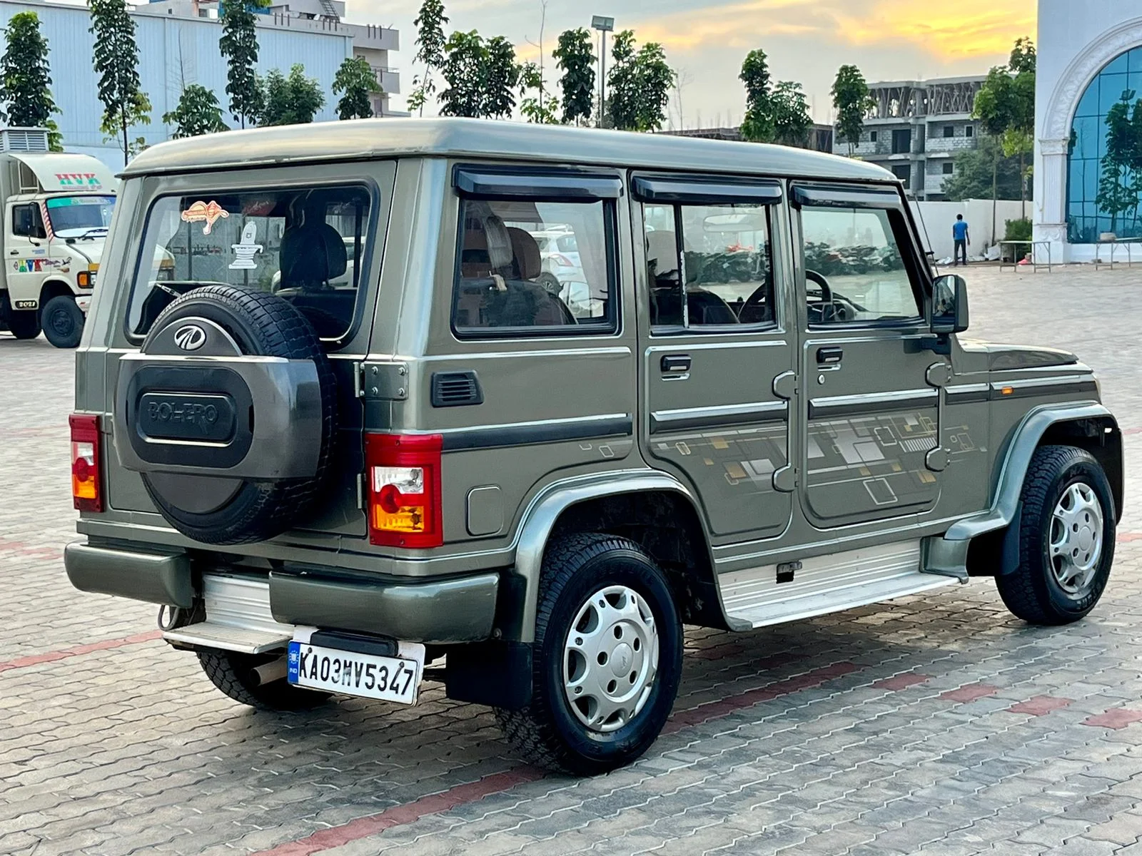 Mahindra Bolero ZLX Microhybrid