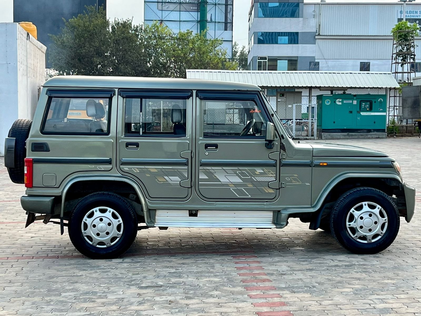 Mahindra Bolero ZLX Microhybrid