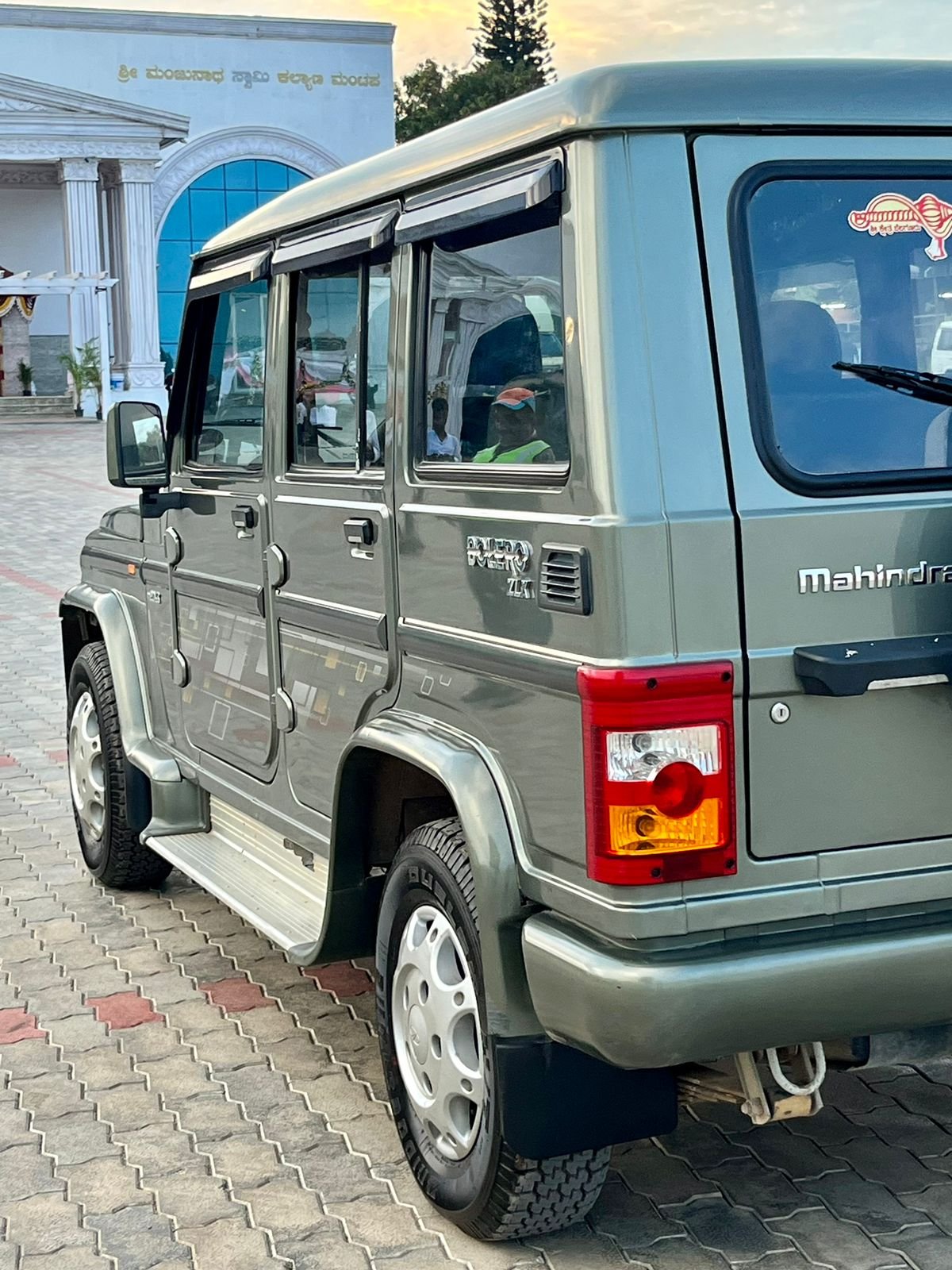 Mahindra Bolero ZLX Microhybrid