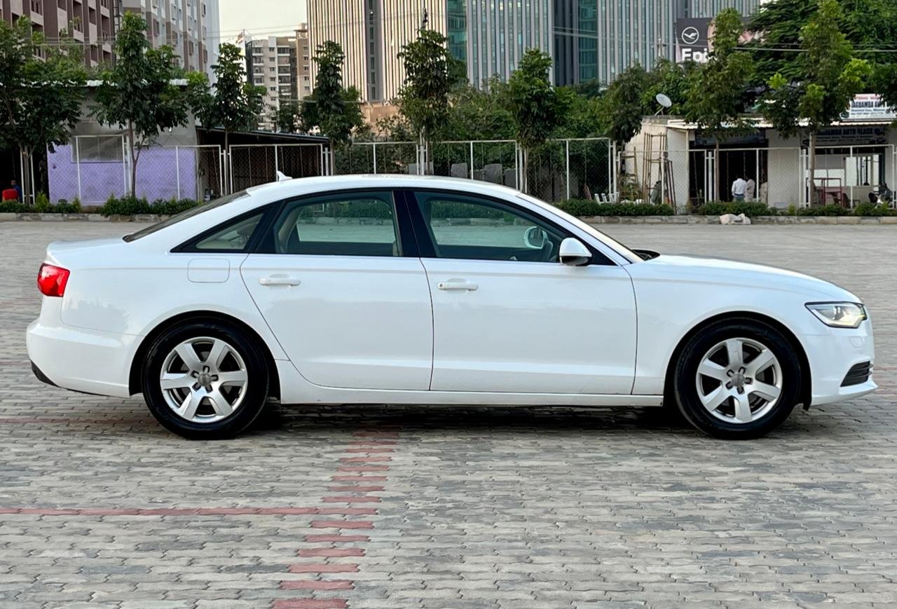 Audi A6 2.0 TDI- White 2nd Owner – 2014