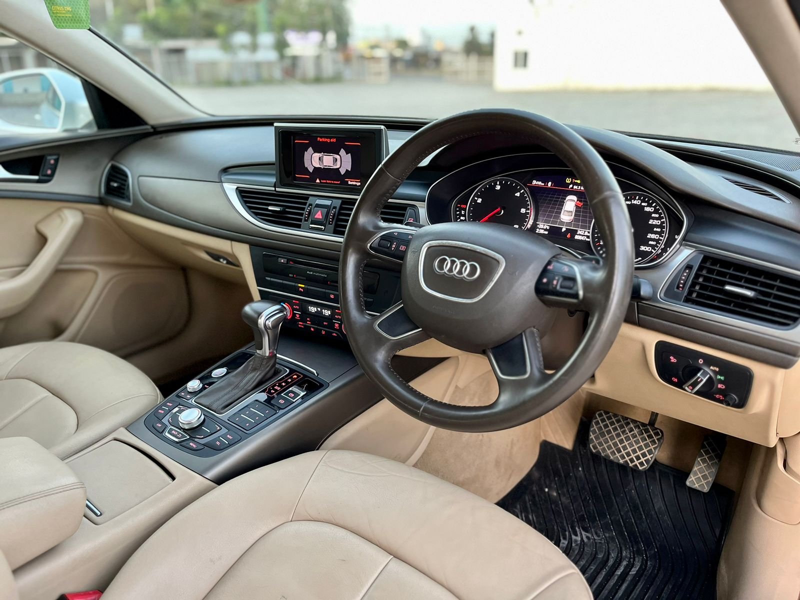 Audi A6 2.0 TDI- White 2nd Owner – 2014