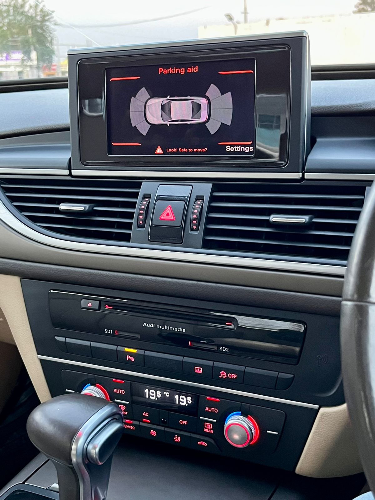 Audi A6 2.0 TDI- White 2nd Owner – 2014