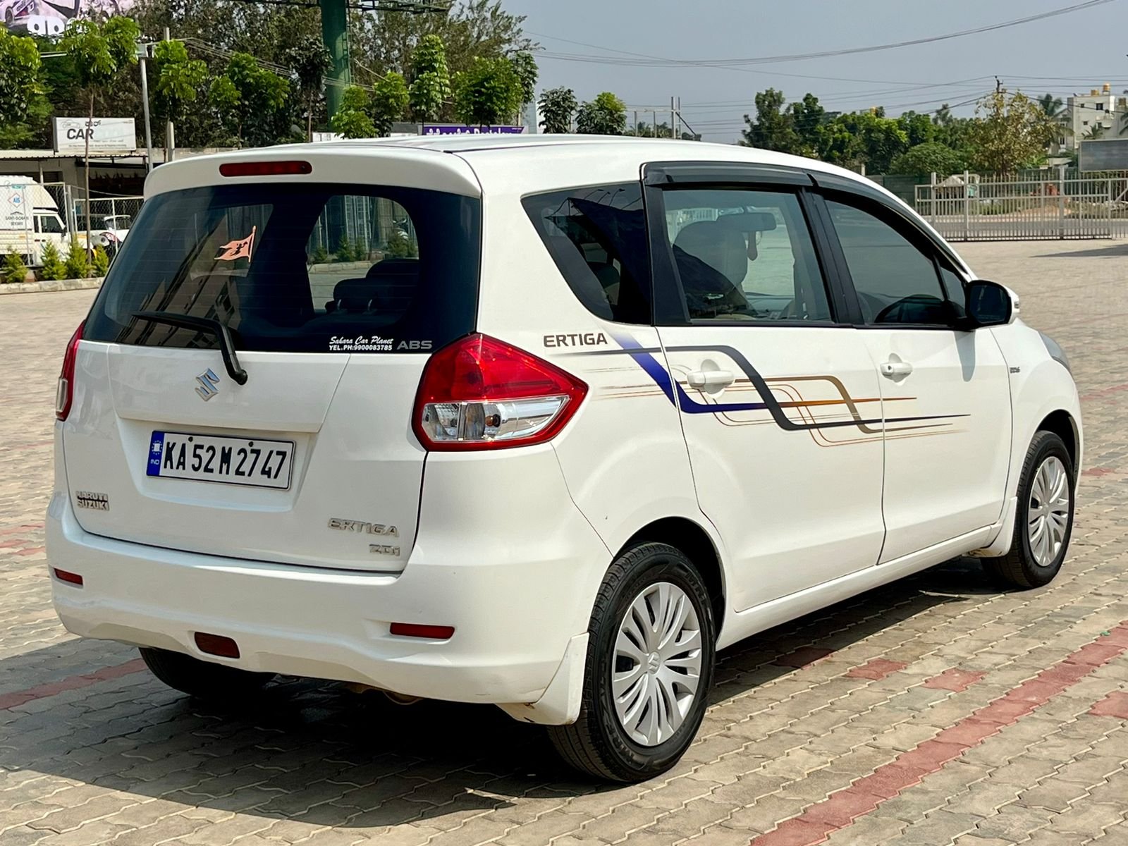 Maruthi Suzuki Ertiga ZDI – White – 2013