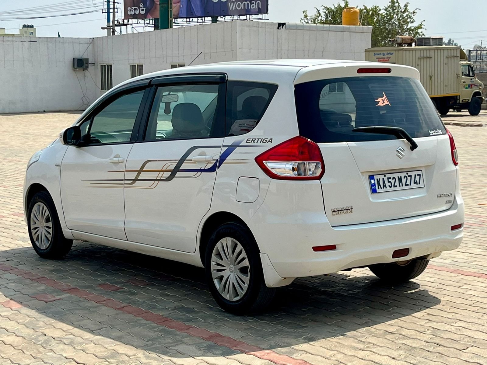Maruthi Suzuki Ertiga ZDI – White – 2013