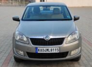 Skoda Rapid 1.6 Elegance AT (2013)