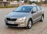 Skoda Rapid 1.6 Elegance AT (2013)