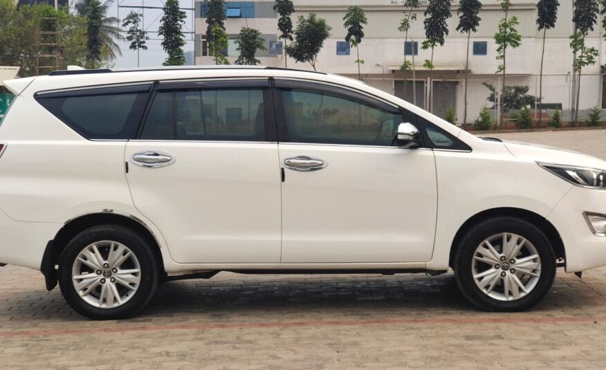 Toyota Innova Crysta 2.4 Z Manual, 2016