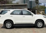 TOYOTA FORTUNER 3.0L 2WD AT 2013