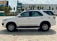TOYOTA FORTUNER 3.0L 2WD AT 2013