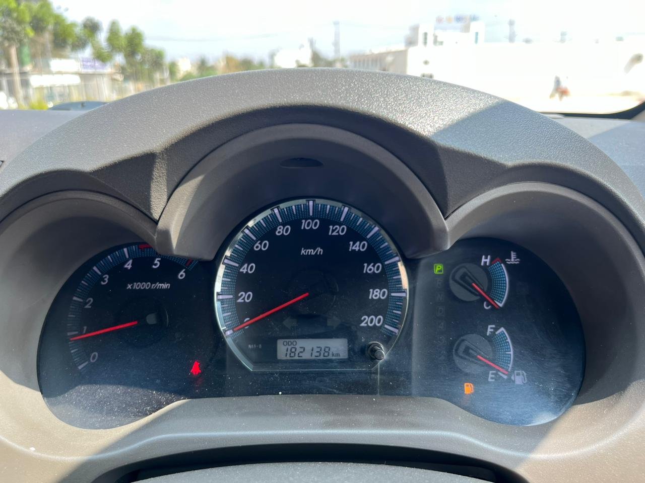 TOYOTA FORTUNER 3.0L 2WD AT 2013