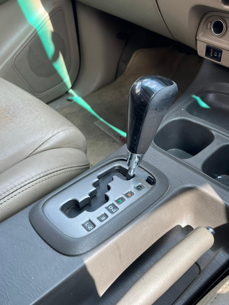 TOYOTA FORTUNER 3.0L 2WD AT 2013