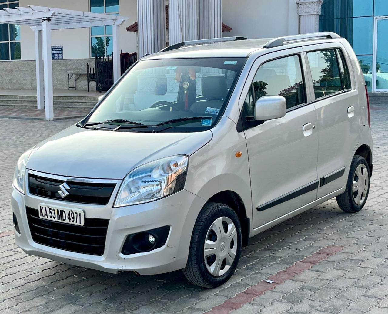 Maruthi Suzuki WagonR VXI (o) 2016