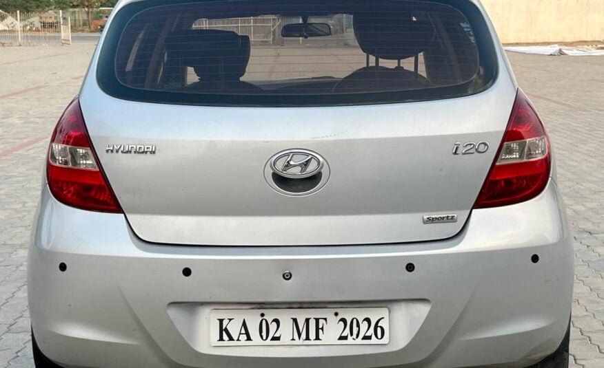 Hyundai I20 Sportz 1.2, Silver 2011