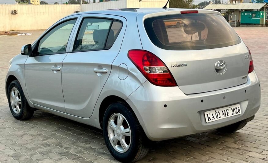 Hyundai I20 Sportz 1.2, Silver 2011