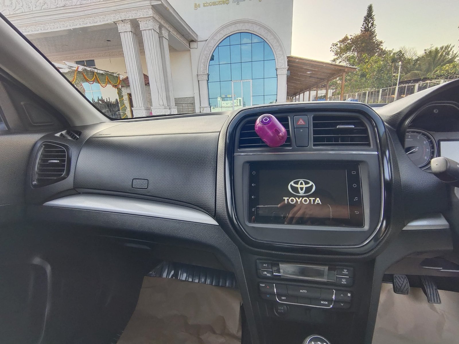 TOYOTA  URBAN CRUISER HIGH MT 2021