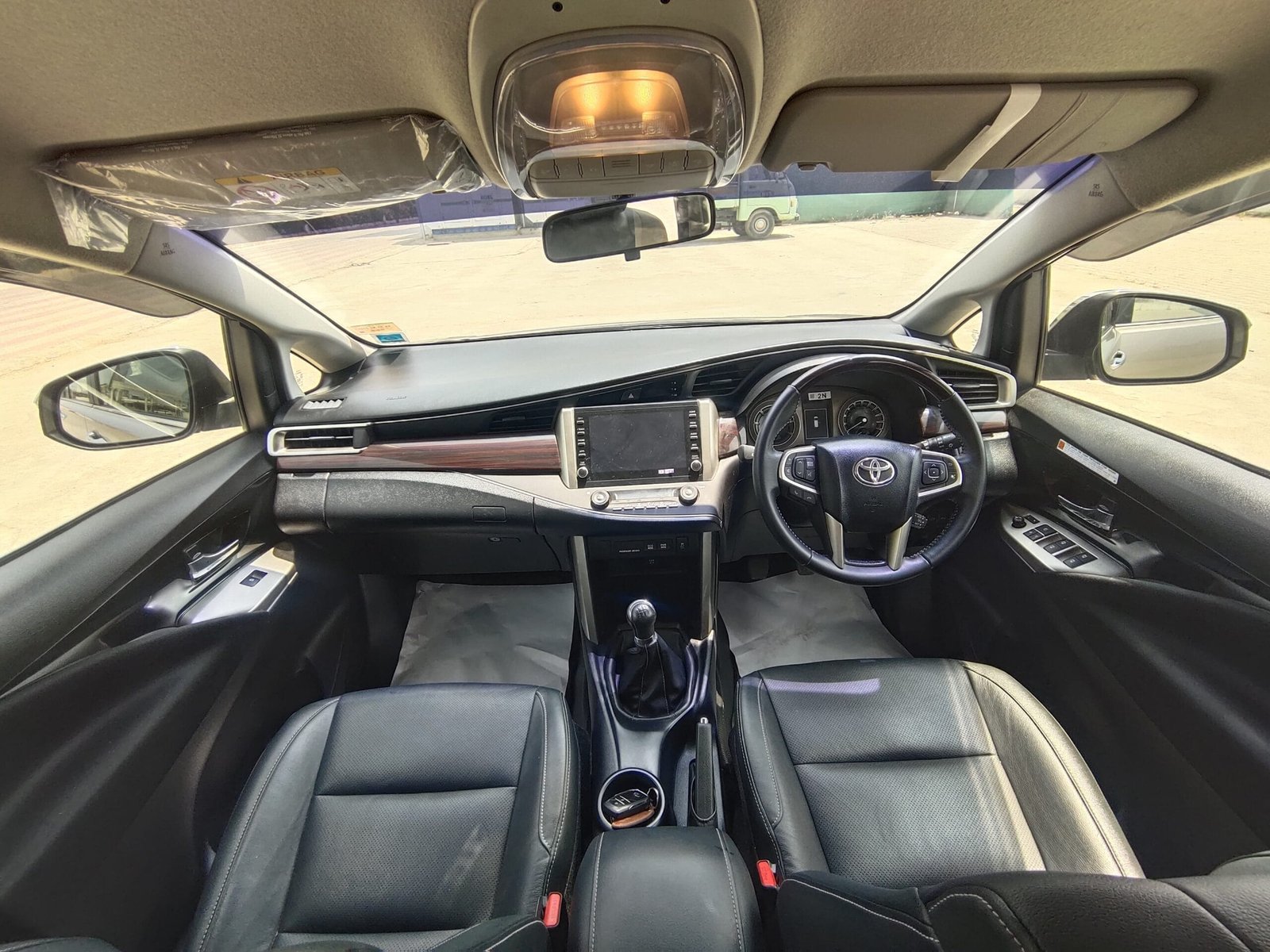 2021 Toyota Innova Crysta 2.4 Z Manual