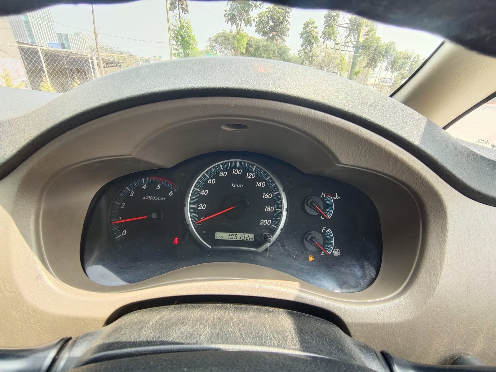 2016 Toyota Innova 2.5 V, Diesel