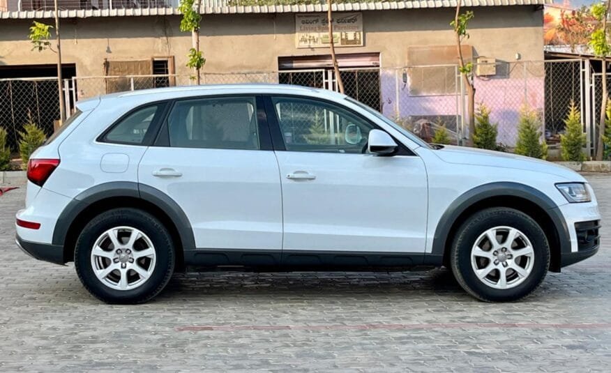 Audi Q5 2.0 TDI Premium Plus (2013)