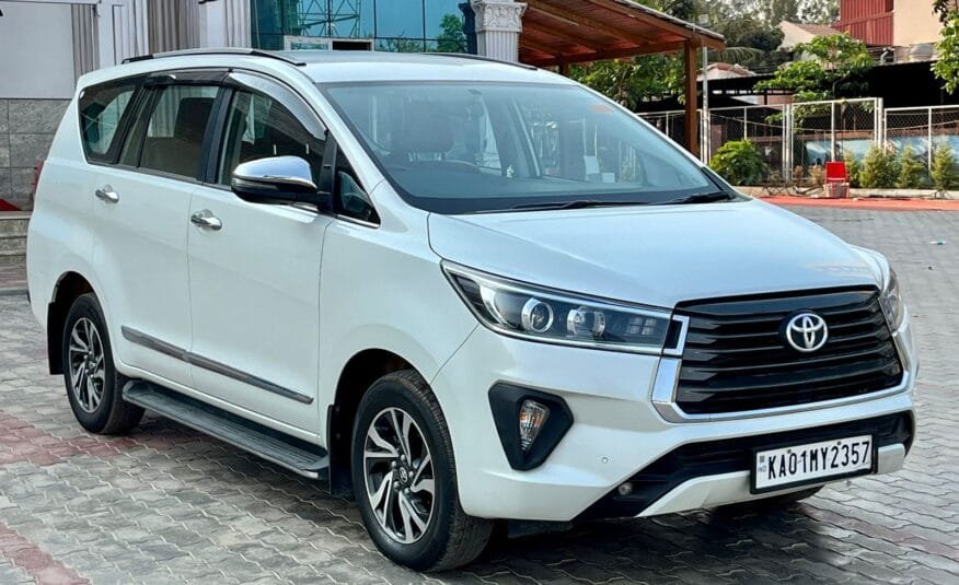 Toyota Innova Crysta 2.4V MT 2022