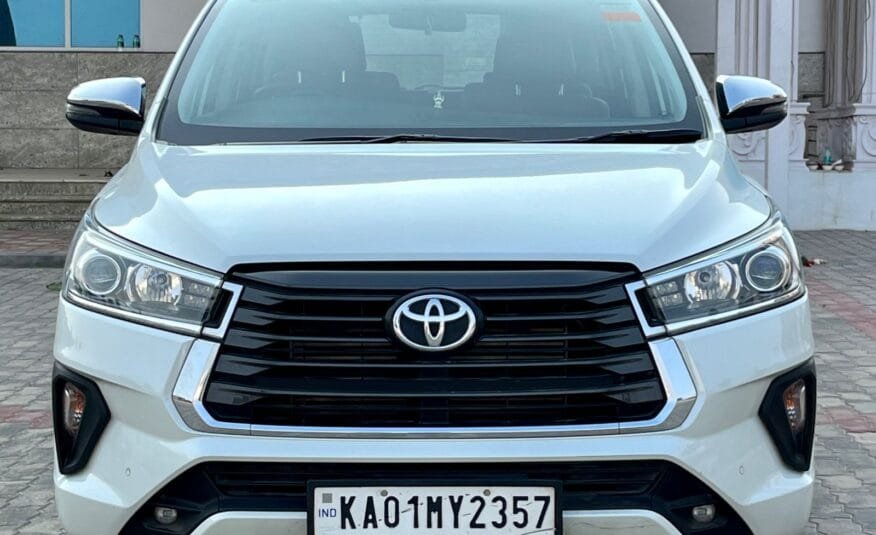 Toyota Innova Crysta 2.4V MT 2022