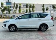 Toyota Innova Crysta 2.4V MT 2022