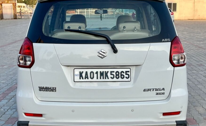 Maruti Suzuki Ertiga ZDI – 2013 White