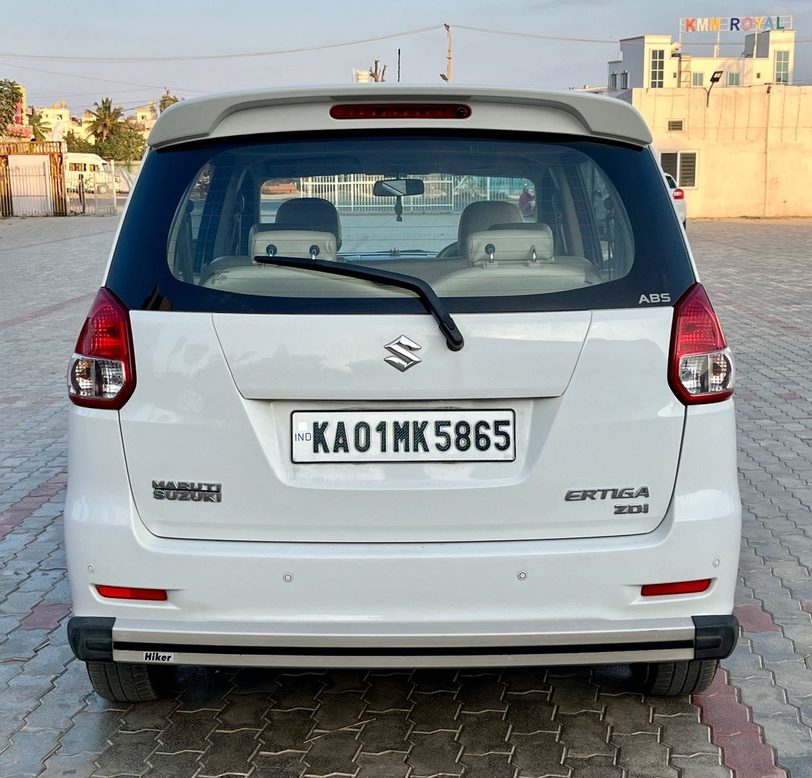 Maruti Suzuki Ertiga ZDI – 2013 White