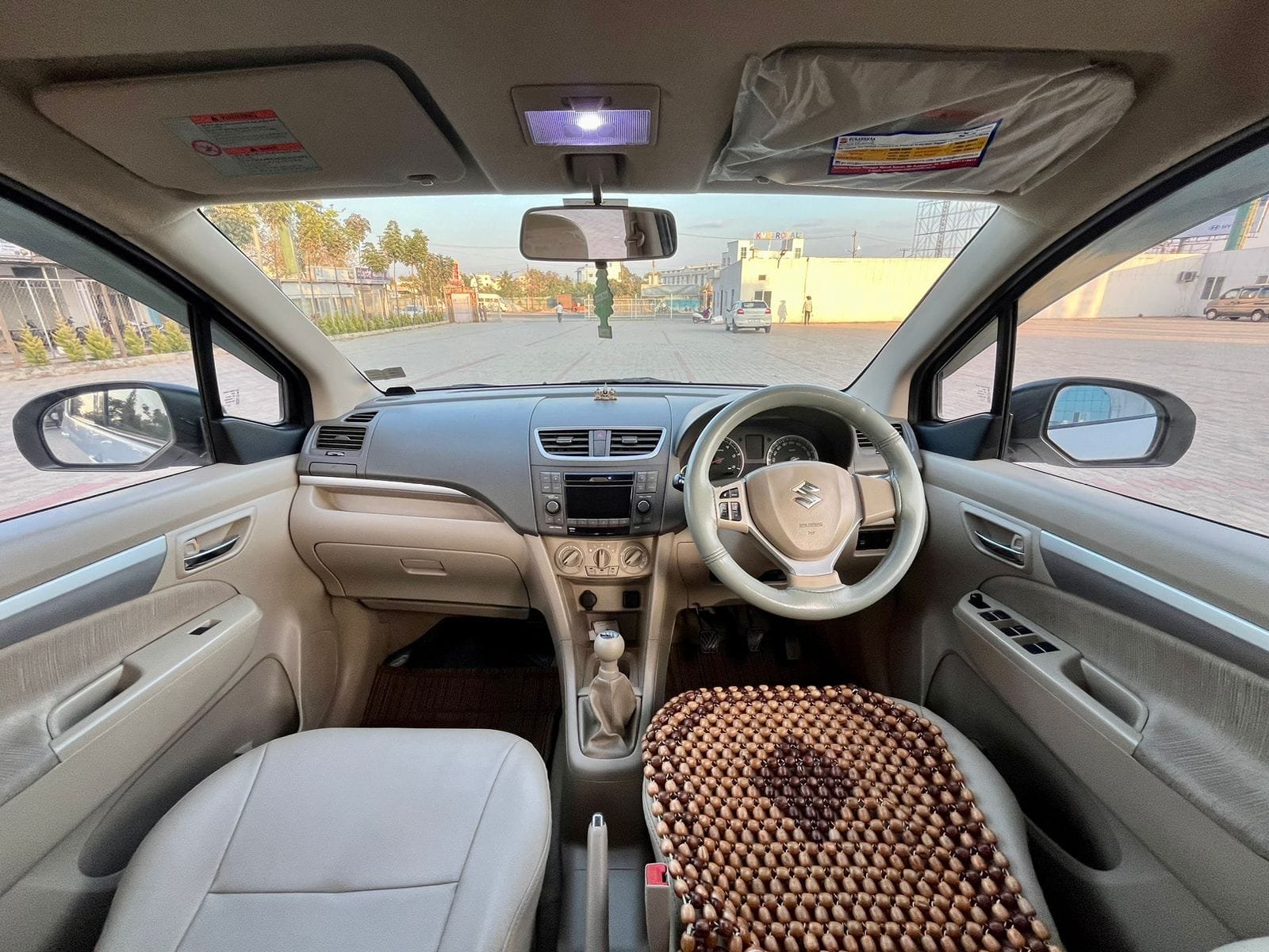 Maruti Suzuki Ertiga ZDI – 2013 White
