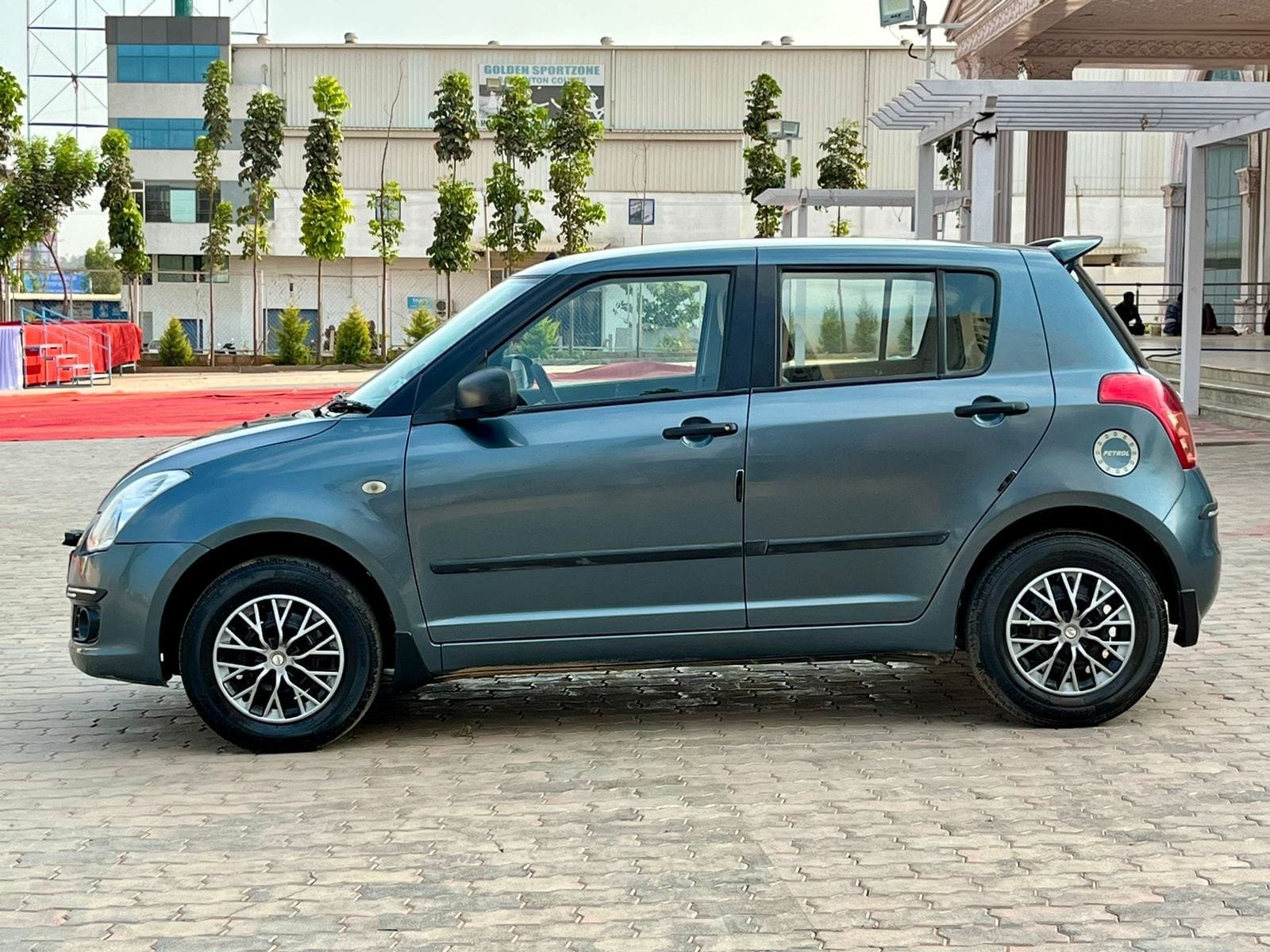 2009 Maruti Suzuki Swift VXI – Excellent Condition