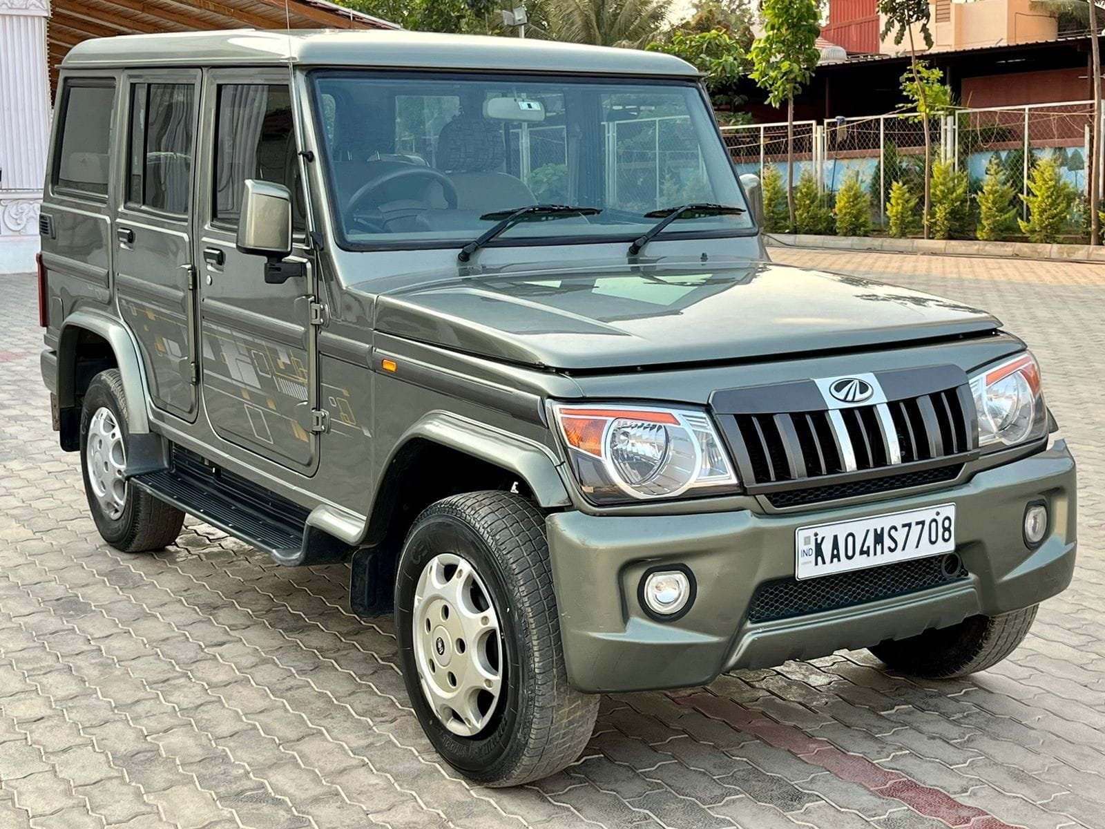 2017 Mahindra Bolero Power +ZLX