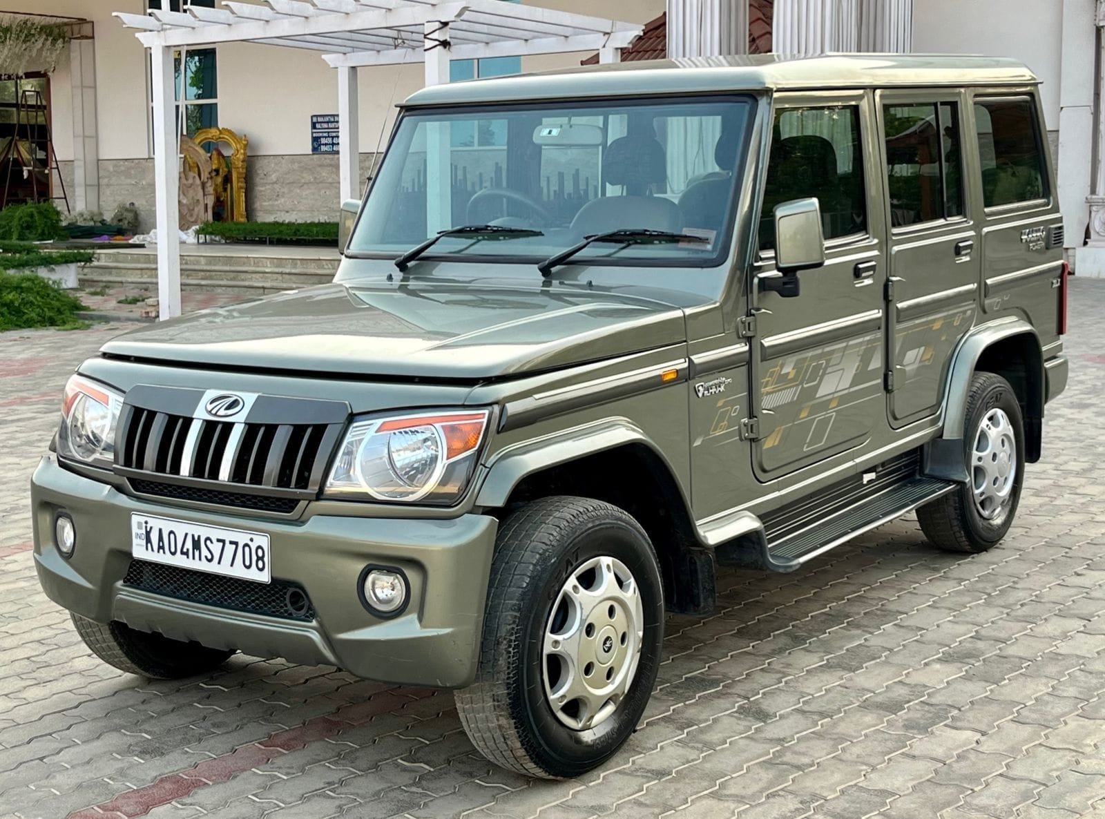 2017 Mahindra Bolero Power +ZLX