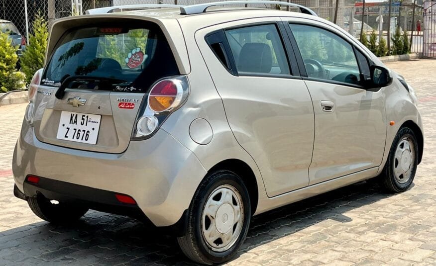 2010 Chevrolet Beat LT – Petrol Hatchback