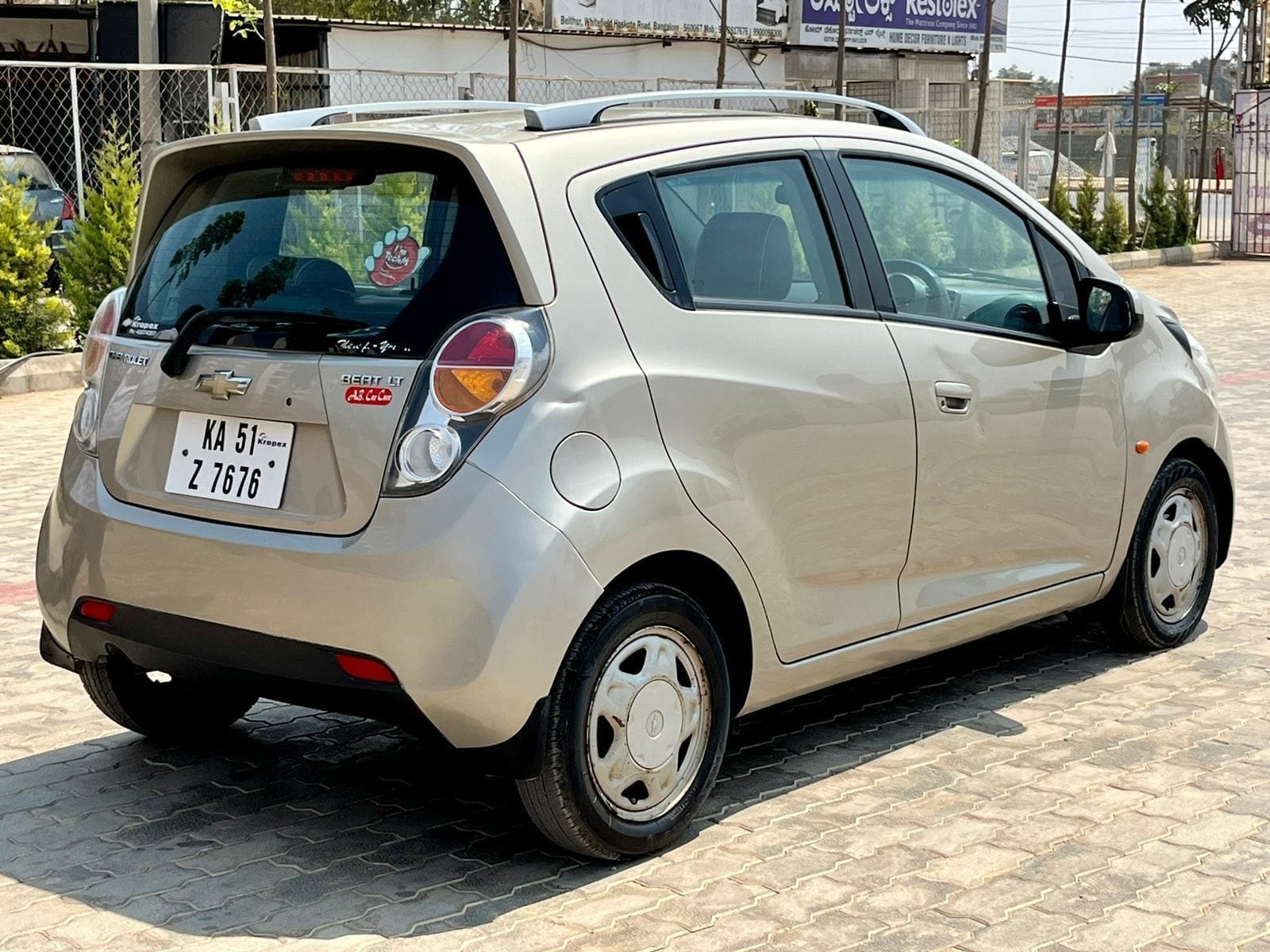 2010 Chevrolet Beat LT – Petrol Hatchback