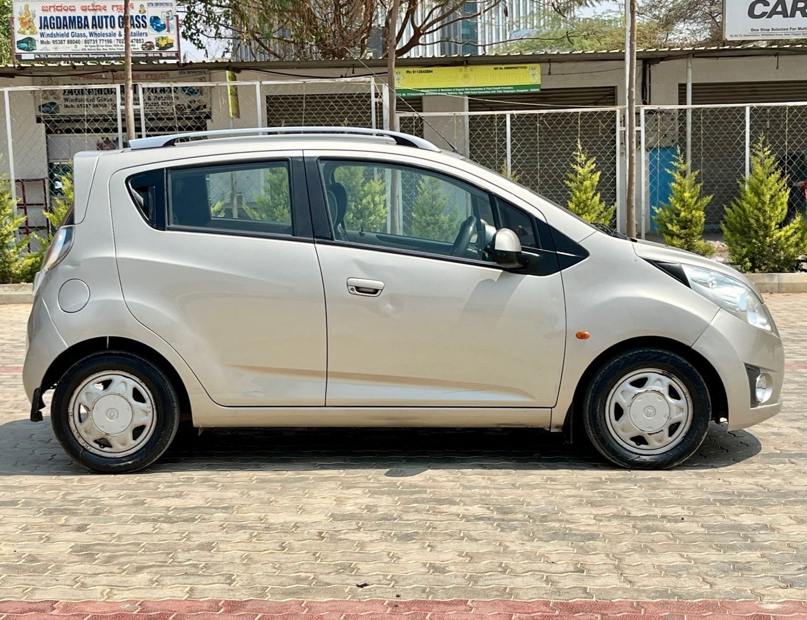 2010 Chevrolet Beat LT – Petrol Hatchback