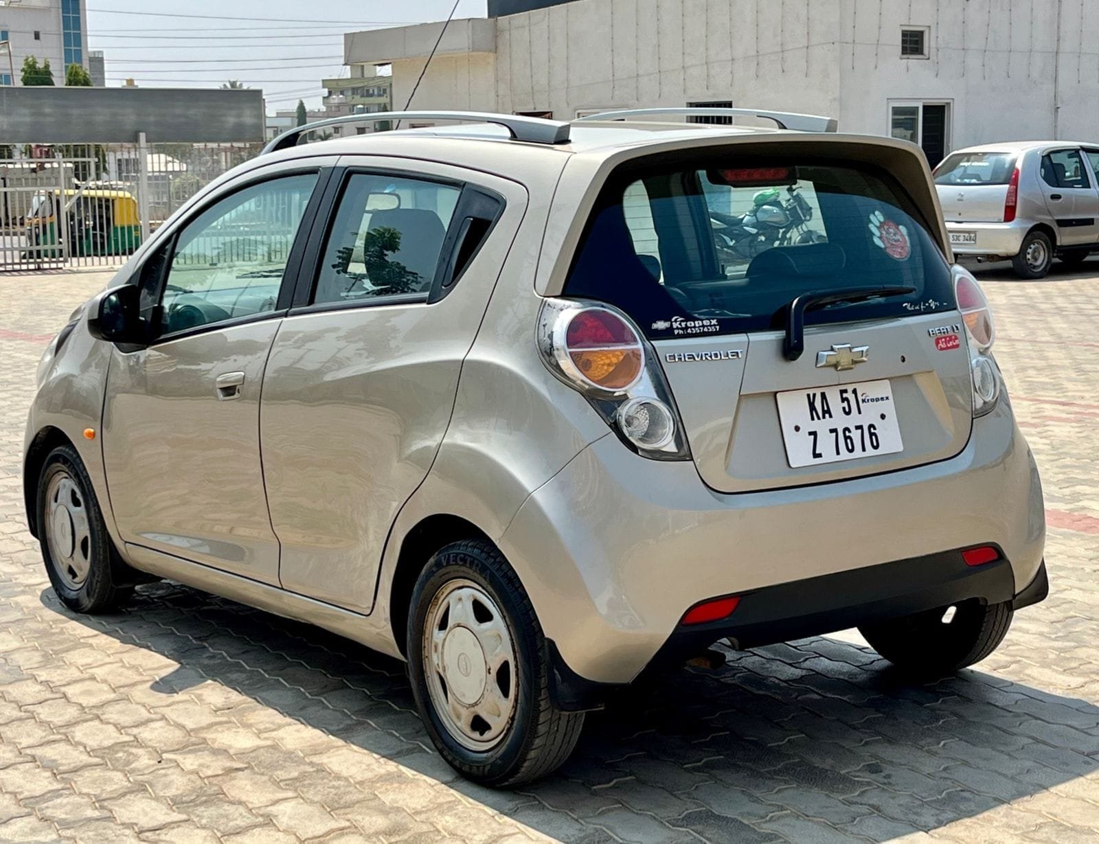 2010 Chevrolet Beat LT – Petrol Hatchback