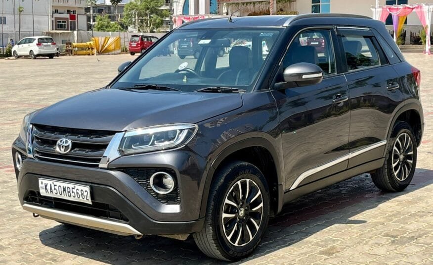 2022 Toyota Urban Cruiser Premium MT