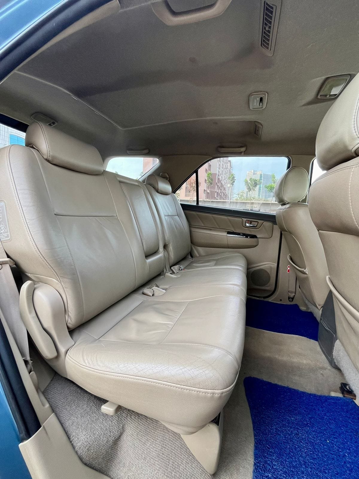 2012 Toyota FORTUNER 3.0L 2WD AT