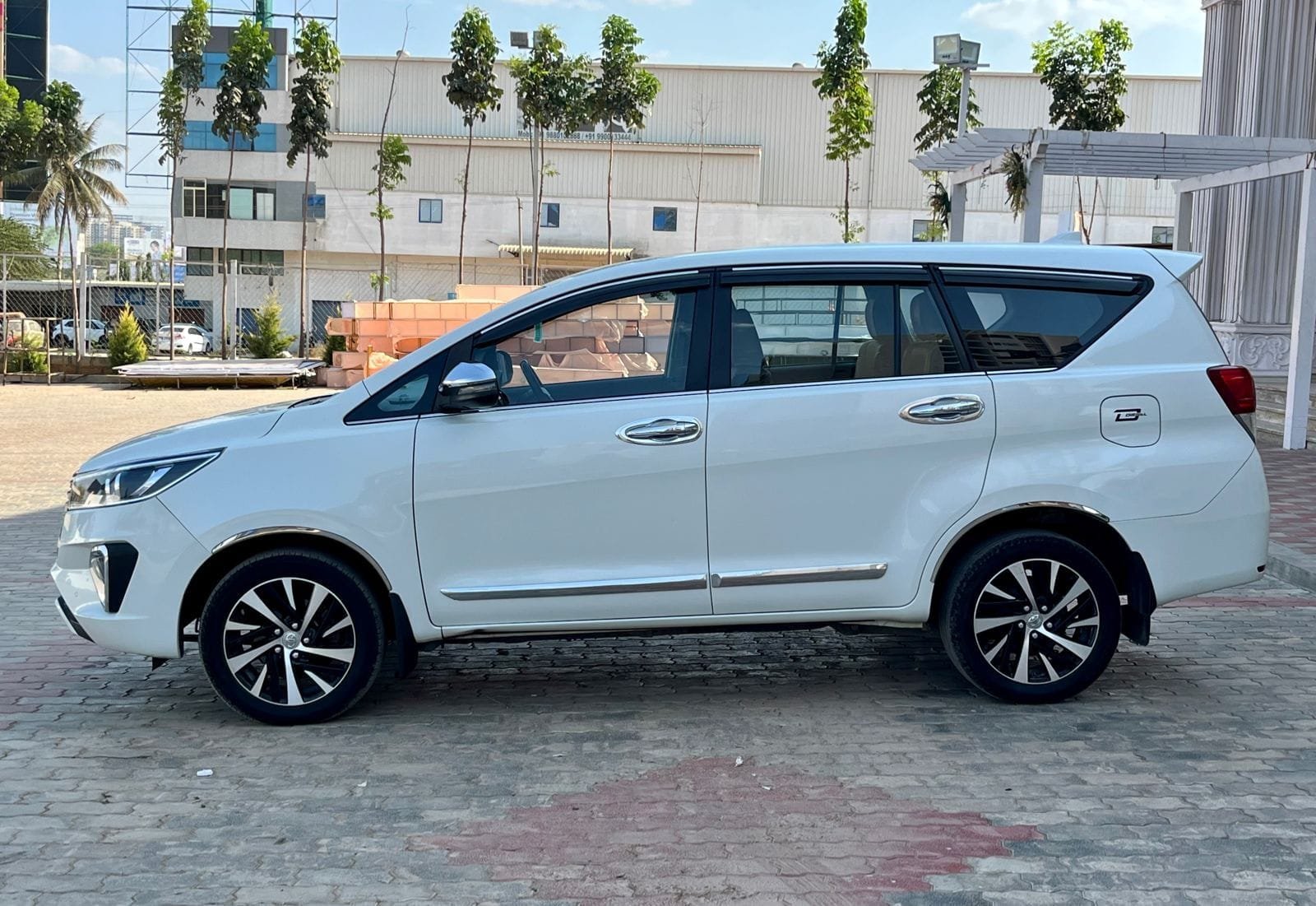 2022 Toyota Innova Crysta: Well-Maintained Diesel SUV