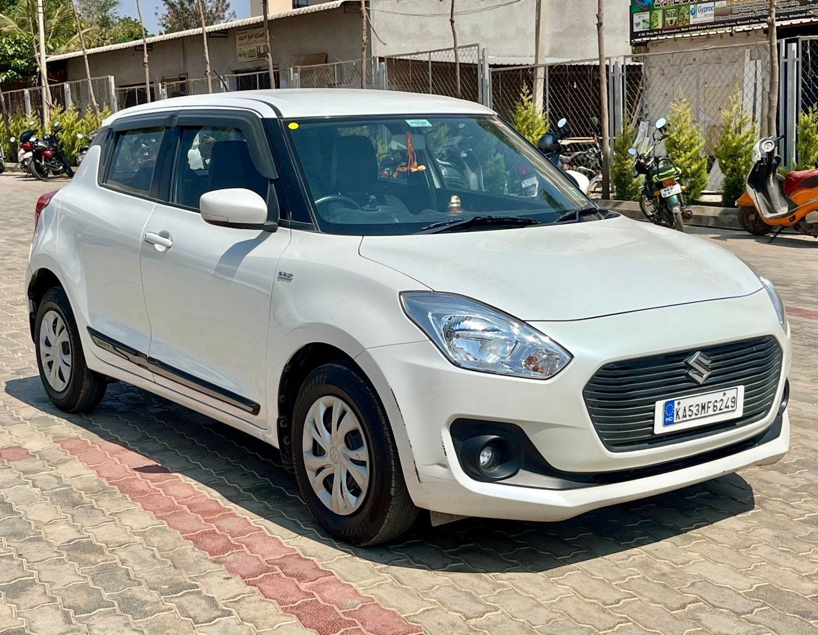 2018 Swift VDI AMT – Well-Maintained Diesel, 1st Owner