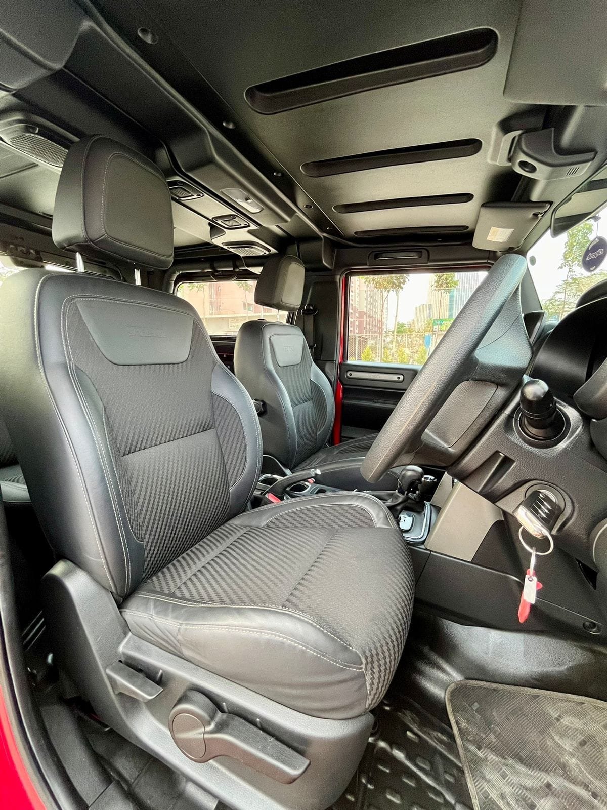 Mahindra Thar LX D AT 4WD 4s HT