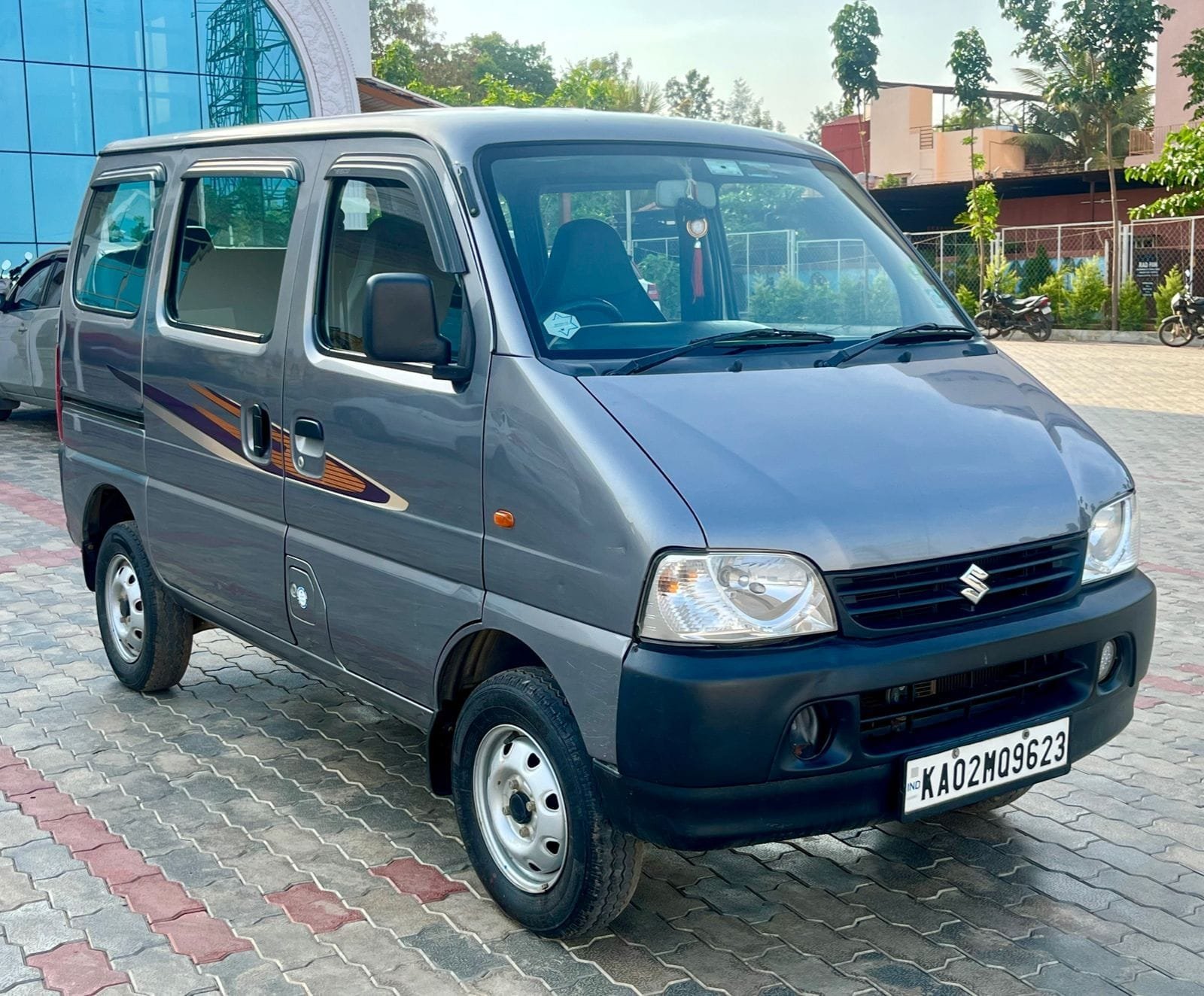 Maruti Suzuki EECO 5STR