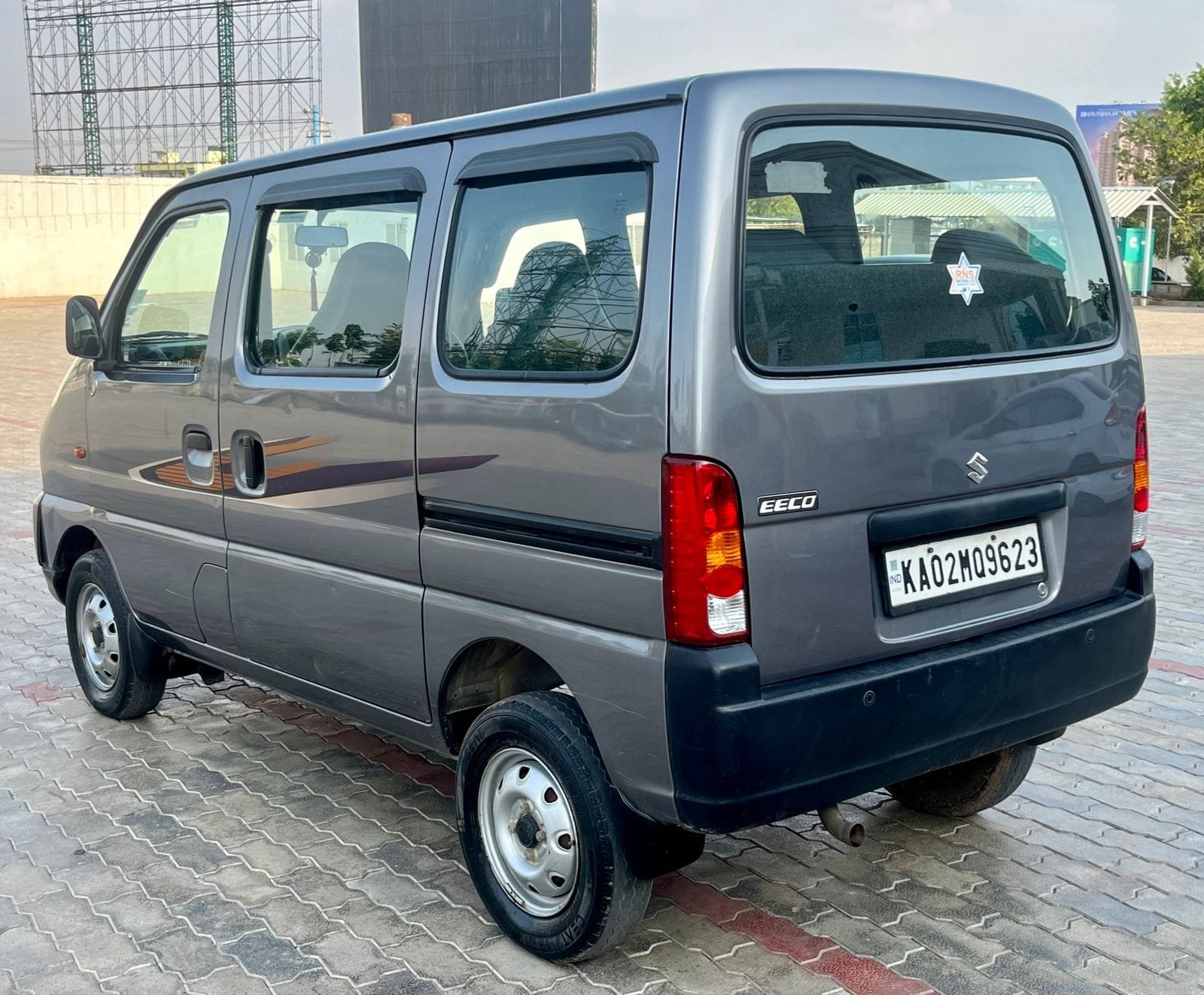 Maruti Suzuki EECO 5STR