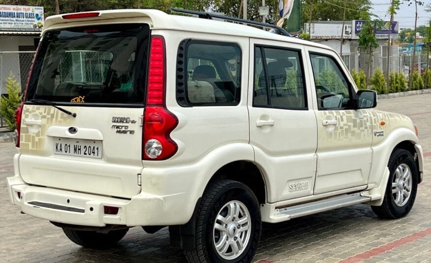 Mahindra Scorpio VLX 2011