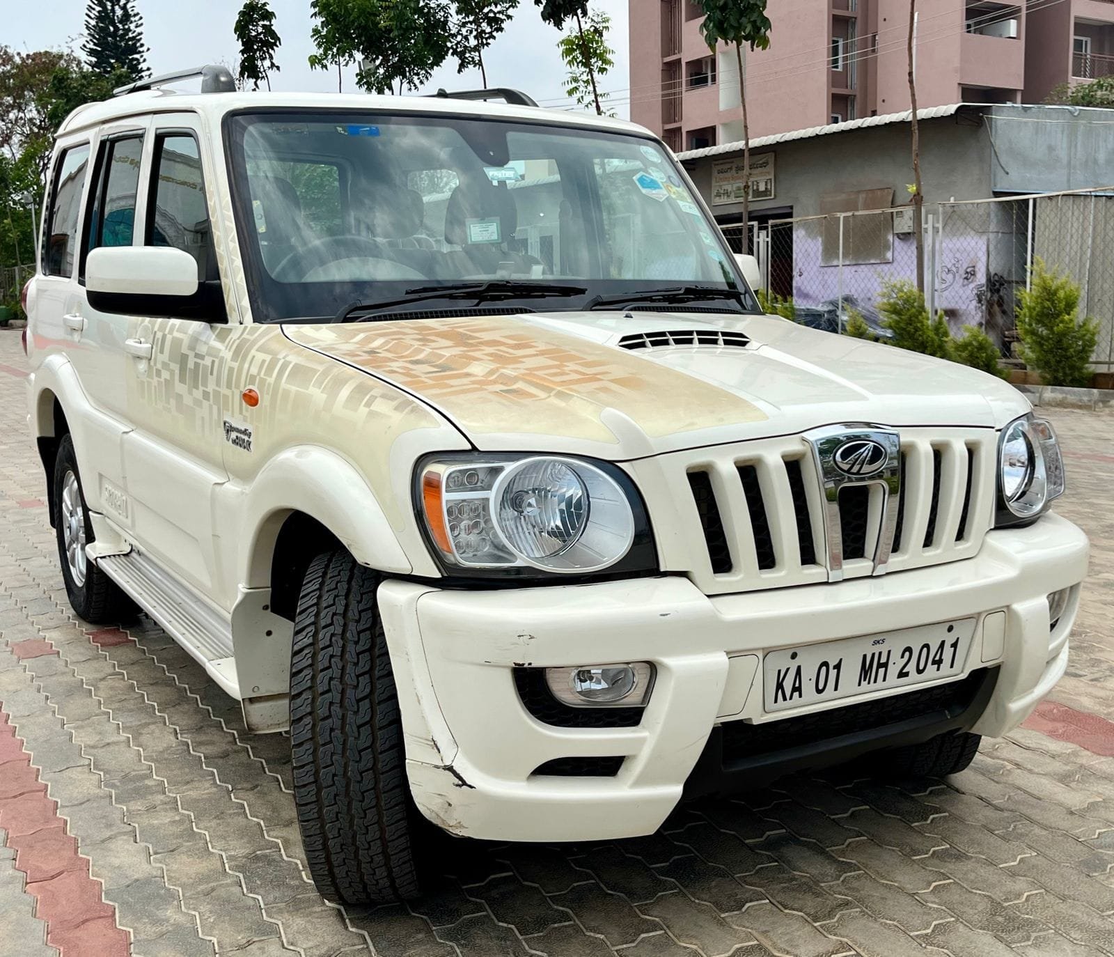 Mahindra Scorpio VLX 2011